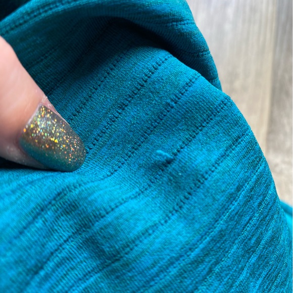 Turquoise Alphalete Leggings - Picture 4 of 9